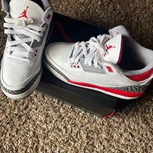Jordan 3 fire red